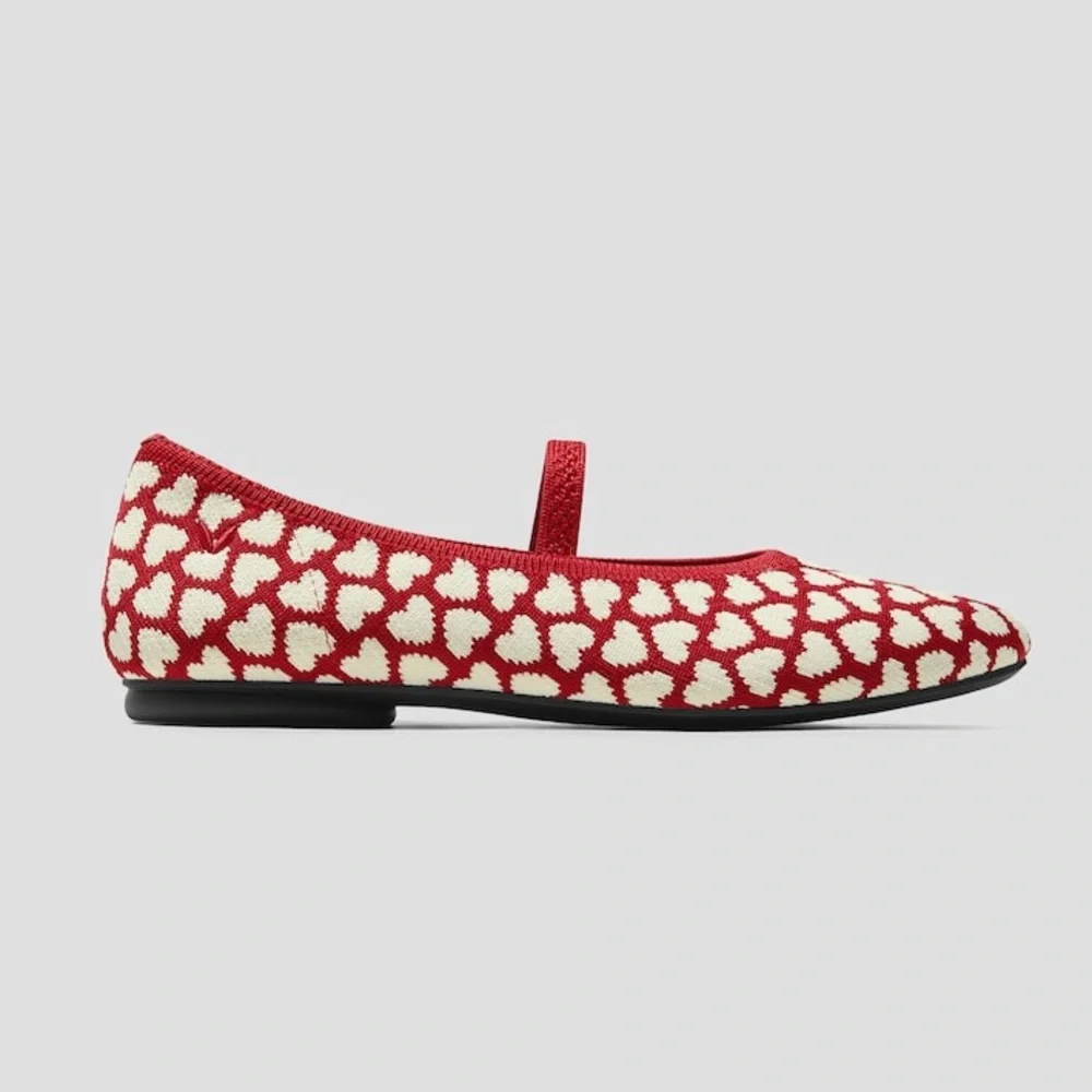 Vivaia Tamia Almond-Toe‎ Mary-Jane Valentine's Day Cream Ivory Red Heart 41 9.5